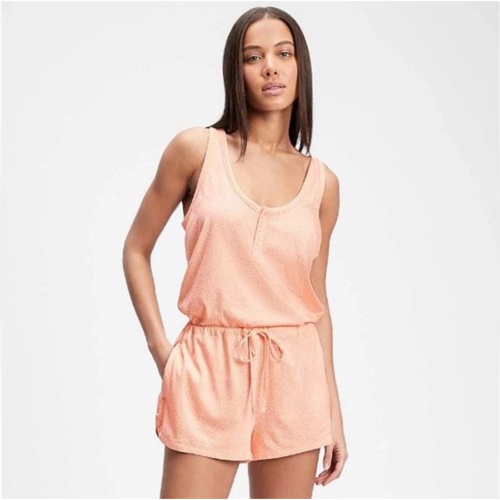 LOVE by Gap romper size M